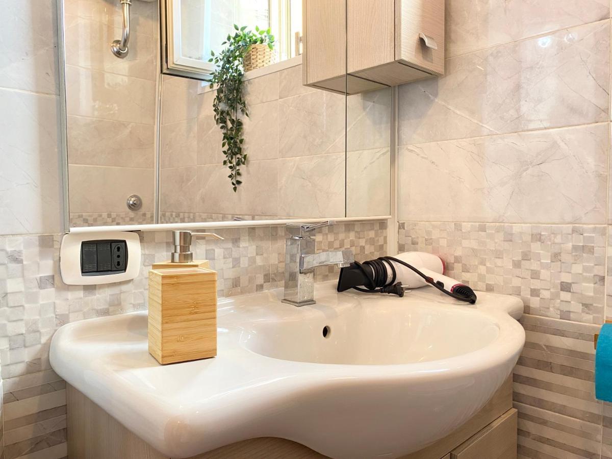 Casa Con Terrazzo In Centro Appartement *